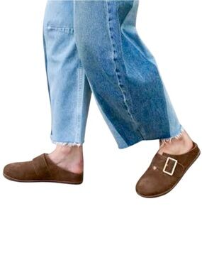 Kelsi Dagger Brooklyn Franklin Brown Suede Gold Buckle Slip-On Clogs Womens 11